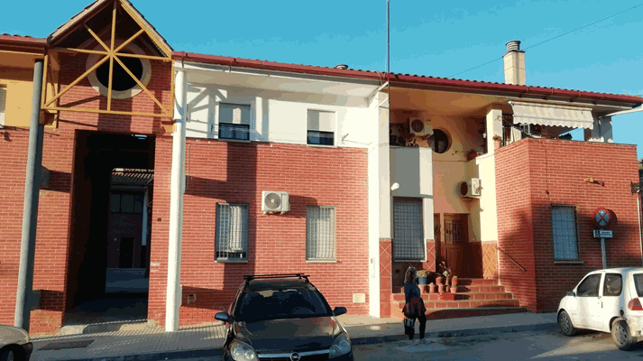 Fomento licita las obras de eficiencia energética en 61 viviendas de avenida de Andalucía, en Loja