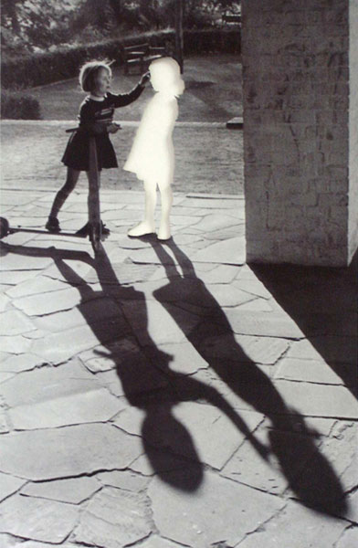 Hans-Peter Feldmann. Zwei Mädchen (Dos niñas), 1999