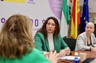 Loles López avanza la elaboración de una nueva herramienta para la valoración del riesgo social de las víctimas de violencia de género