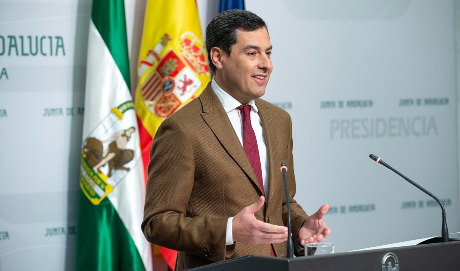 Juanma Moreno presenta un Gobierno "con capacidad demostrada y comprometido con la nueva etapa de cambio"