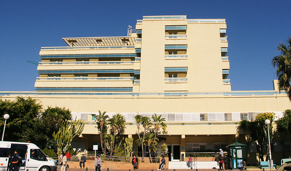 Hospital Costa del Sol de Marbella, donde fueron asistidos los miembros de la familia afectada.