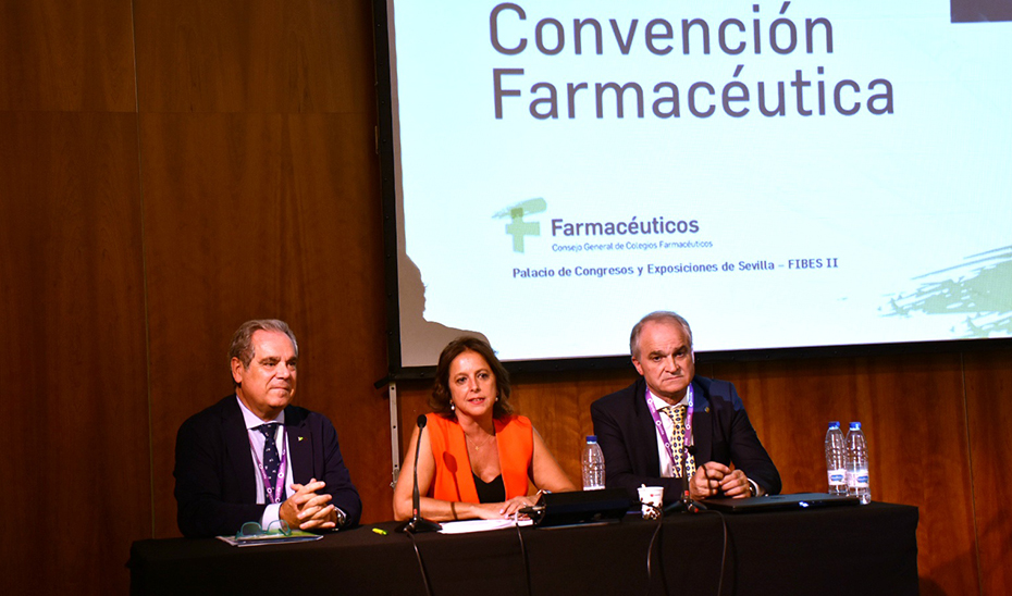 
			      La consejera de Salud intervino en la clausura de la Convención Farmacéutica de los presidentes de los Colegios Oficiales de Farmacéuticos de España.			    
			  