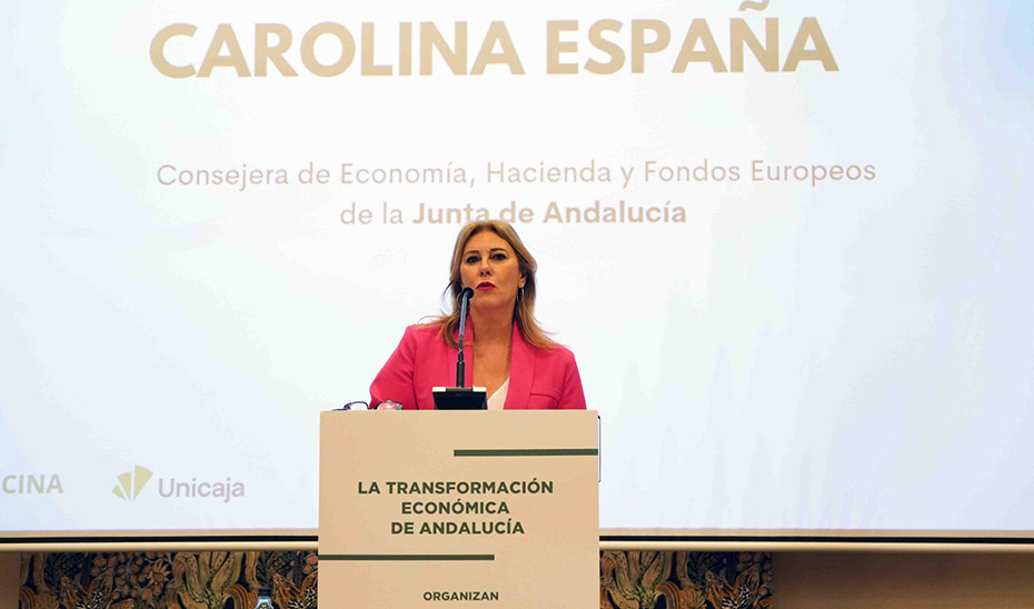 
			      La consejera de Economía, Carolina España, durante su intervención en el foro organizado por La Opinión de Málaga.			    
			  