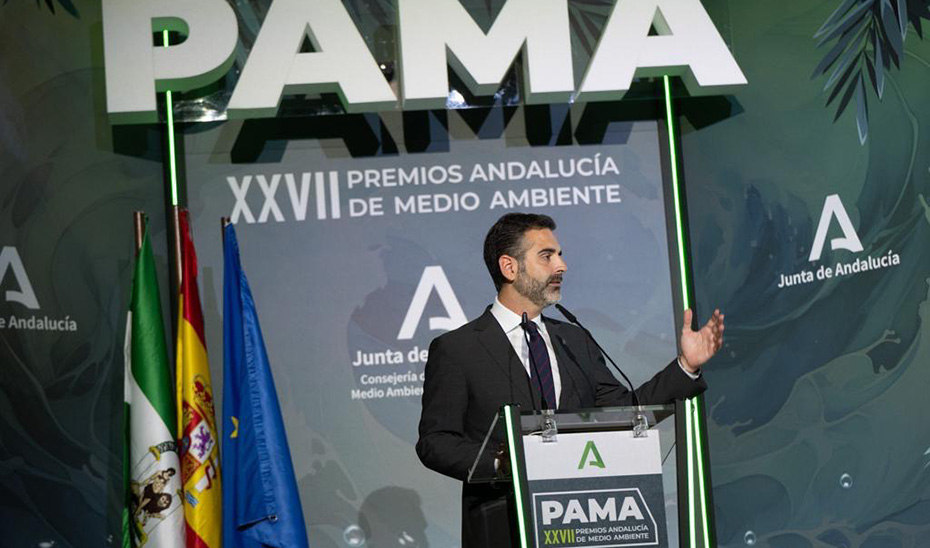 
			      Fernández-Pacheco interviene en el acto de entrega de los Premios PAMA en la edición de 2023.			    
			  