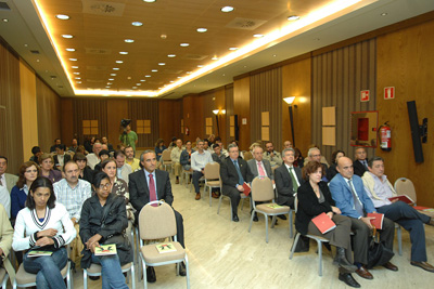 Los asistentes a la presentación del catálogo de la exposición