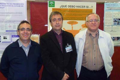 En la imagen, miembros de la unidad de prevención de riesgos laborales del Hospital Universitario Reina Sofía de Córdoba.
