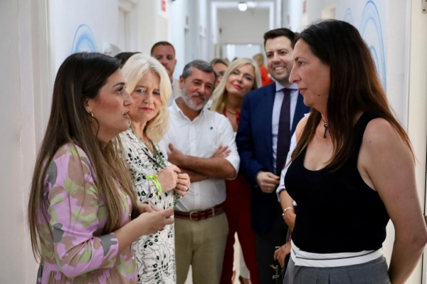 Loles López señala a Nuevo Hogar Betania y a Asansull como “referentes de la inclusión” en el Campo de Gibraltar