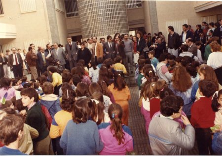 009-Colegio_Hernandez_Canovas_inauguracion_1985_1.jpg.medium.jpeg