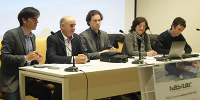 Fomento y Vivienda intercambia experiencias de intervención en barrios vulnerables de Andalucía