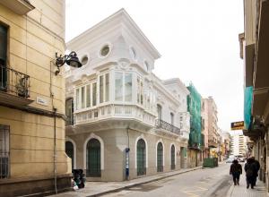 Fachada del Centro Andaluz de las Letras