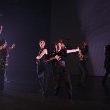 Bailarines en el escenario