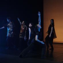 Bailarines en el escenario