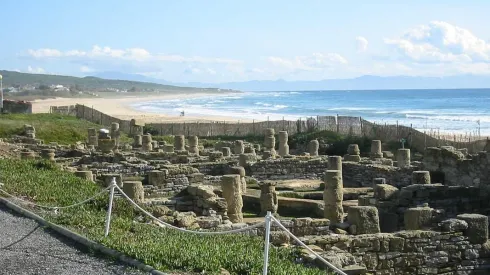 -1525902041templo_de_isis_baelo_claudia.jpg
