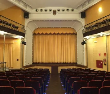 Teatro OLIVARES VEAS