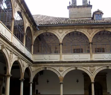 baeza_-_antigua_universidad_08.jpg