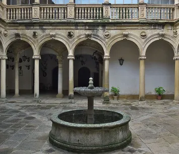 castillo_de_canena_canena_jaen._patio.jpg