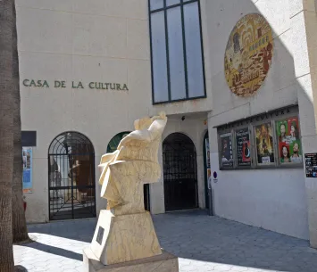 casa_de_la_cultura_in_almunecar.jpg
