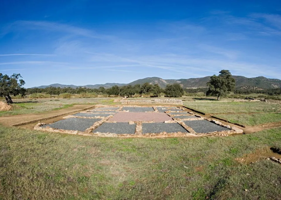 Turóbriga. Campo de Marte. Fondo Gráfico del Instituto Andaluz del Patrimonio Histórico (Autor: Cazalla Montijano, Juan Carlos)