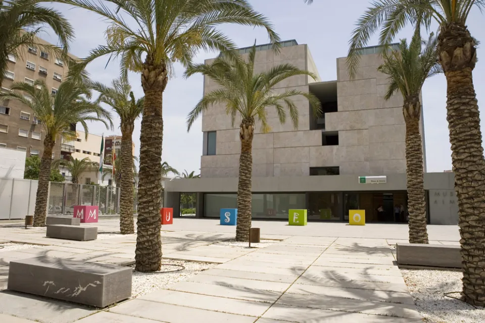 Fachada Museo Almería