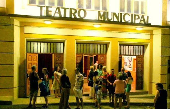 teatro_municipal_tabernas_almeria_hoy.jpg