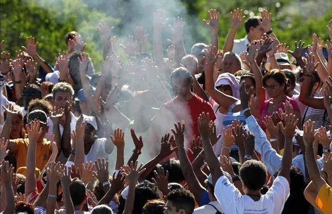 8_ritual-maya-una-playa-habana-cuba.jpg
