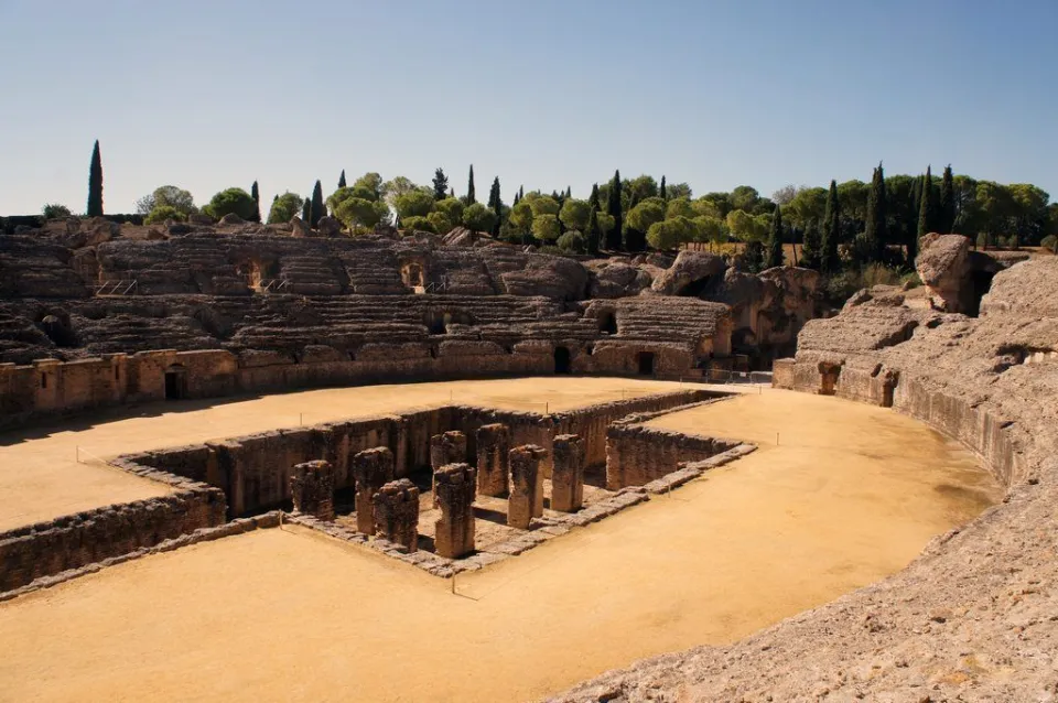 italica-4.jpg