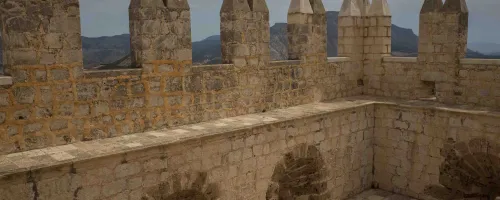 Almenas de una torre defensiva del Castillo de Vélez Blanco (fogotografía: José Manuel Guillén)