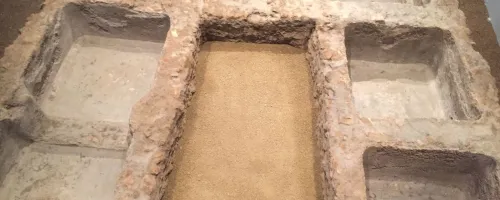 Balsas de salazón del Enclave arqueológico Puerta de Almería (fotografía: Martín Haro)