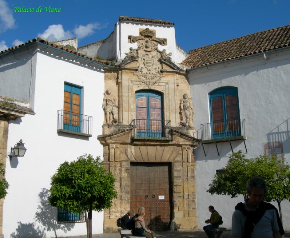 Fachada del Palacio de Viana