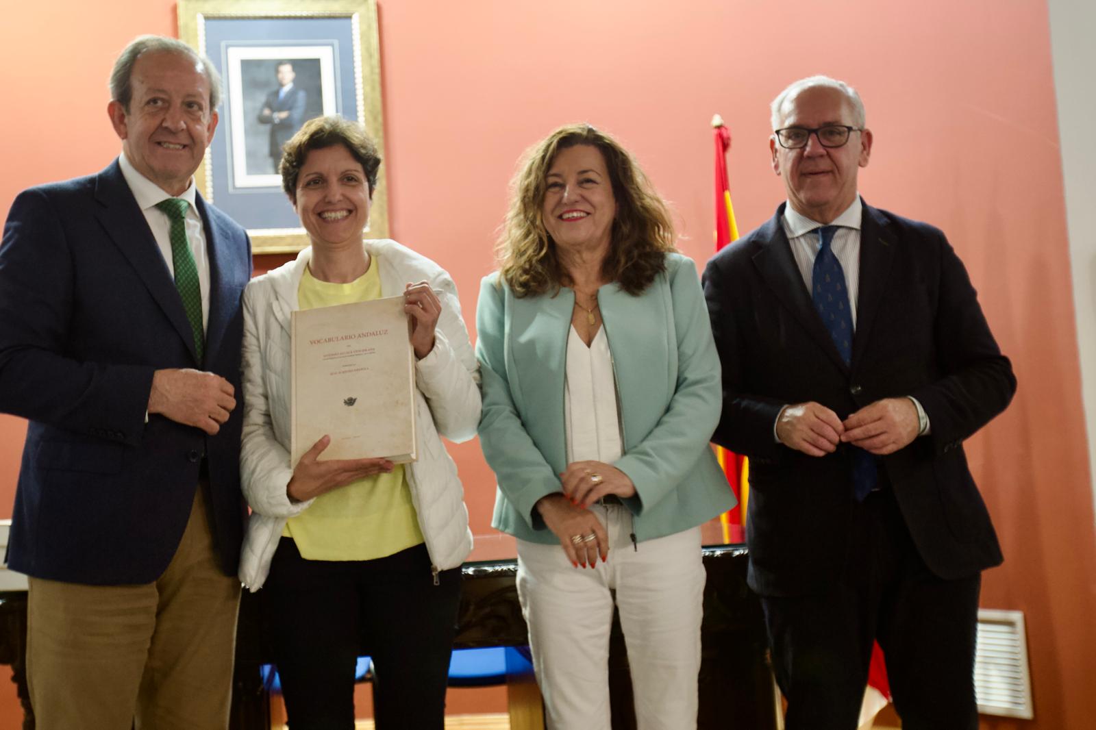 La consejera en la presentación.