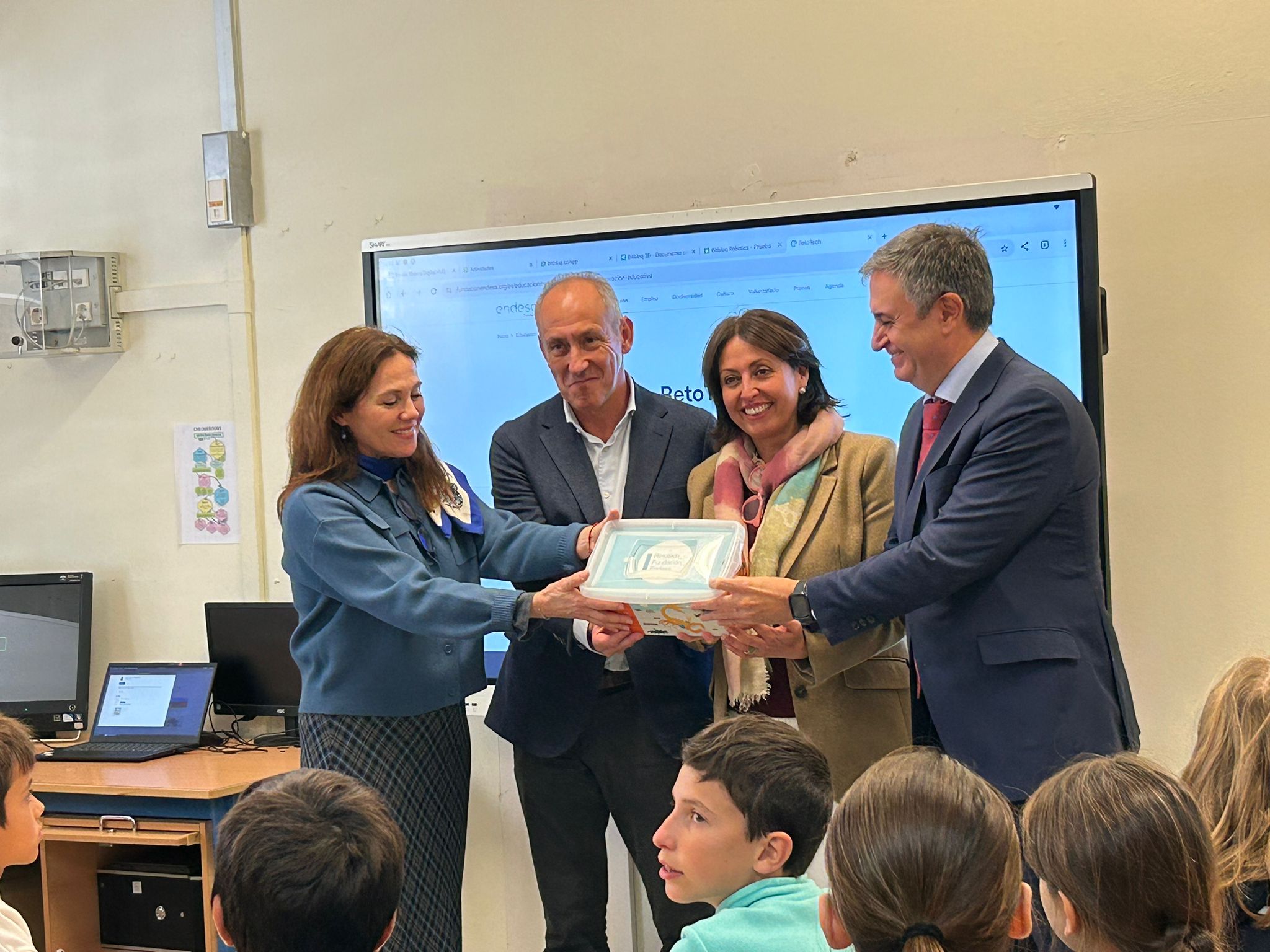 La directora general de Innovación y Formación del Profesorado en el acto.