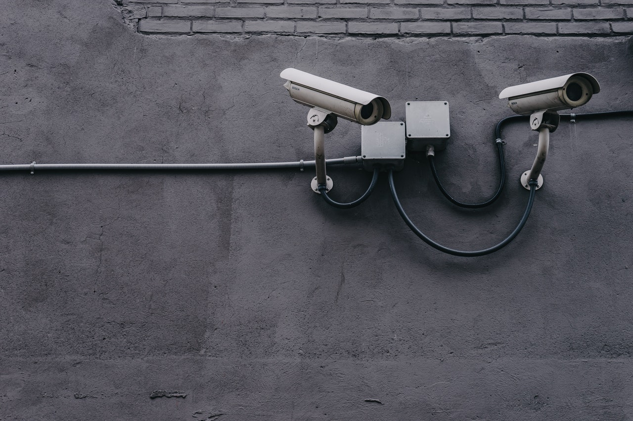 Fondo ( equipment-pavement-security-security-camera-430208.jpg )
