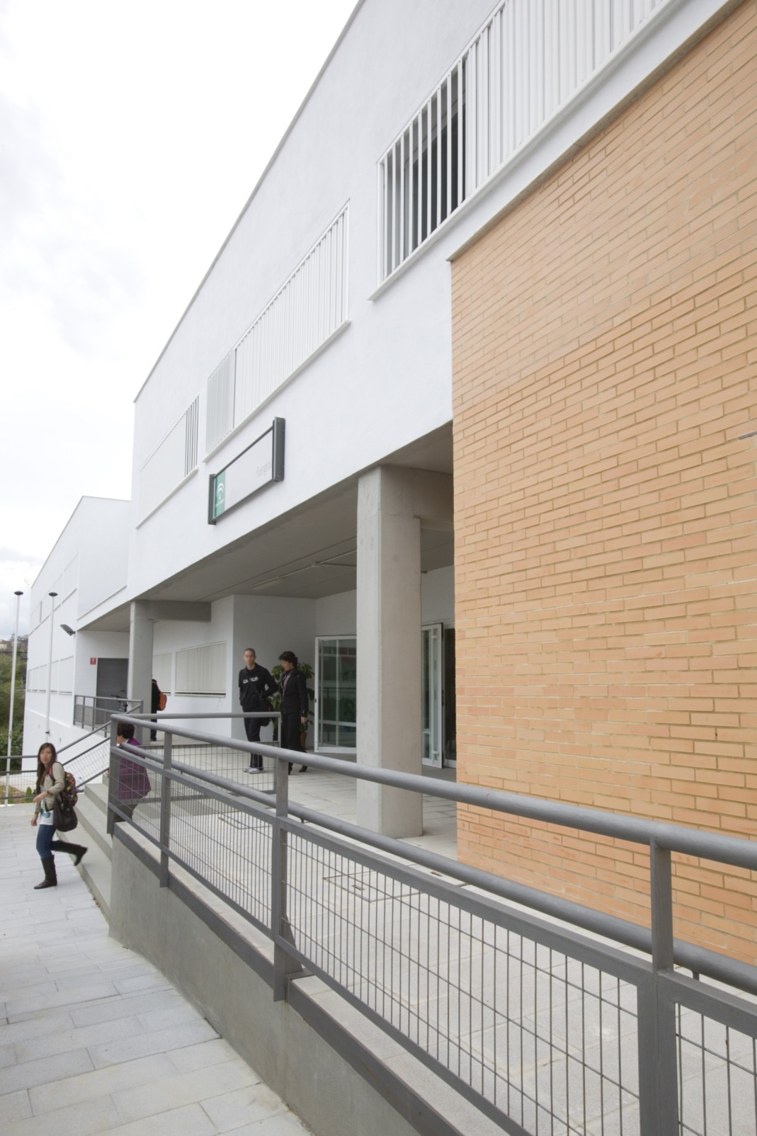 Imagen de la fachada del instituto.