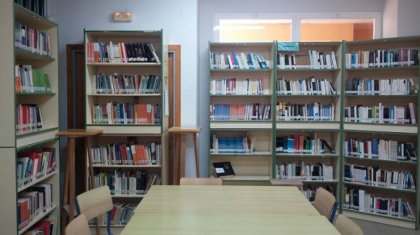 Biblioteca IES Mediterráneo 1 