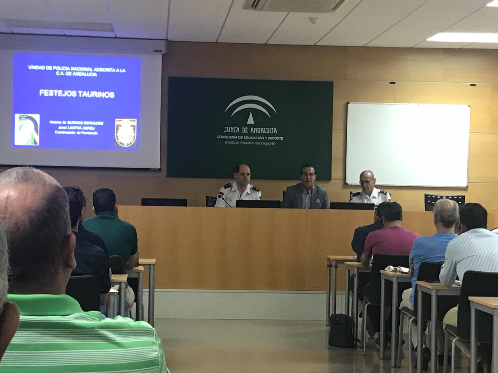 Junta de Andalucía La Junta de Andalucía organiza en Málaga una Junta de Andalucía La Junta de Andalucía organiza en Málaga una