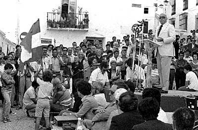 Manuel Clavero en un homenaje a Blas Infante, padre de la patria andaluza, en el municipio de Casares.