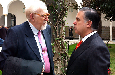 Joaquín Galán con Antonio Ojeda en el Parlamento.