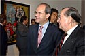 Manuel Chaves con Miguel Berrocal, uno de los artistas andaluces invitados a la inauguracin