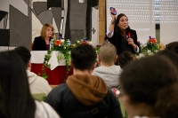 La Junta alerta de que la violencia de género es cada vez más digital y afecta a la población joven