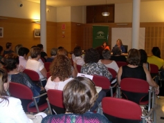 La directora del IAM destaca la importancia de las TICs para impulsar el empoderamiento y el asociacionismo juvenil