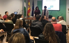 Un grupo de alumnas italianas visita el IAM durante su viaje a Andalucía