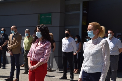 Rocío Ruiz, la directora y las asesoras de programa del IAM se suman a los minutos de silencio por el crimen machista de Úbeda