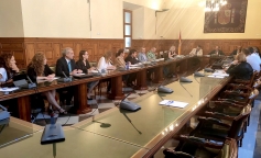 Laura Fernández valora el papel clave del IAM al concentrar las competencias en violencia de género en Andalucía
