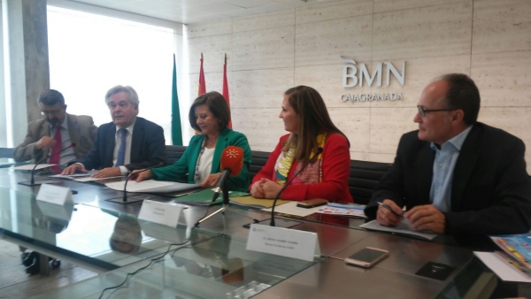 En Andalucía más de 700 víctimas de violencia de género disfrutarán de un verano seguro y divertido con el programa Vacacionantes
