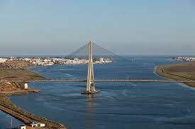 Vista del Puente Internacional del Guadiana