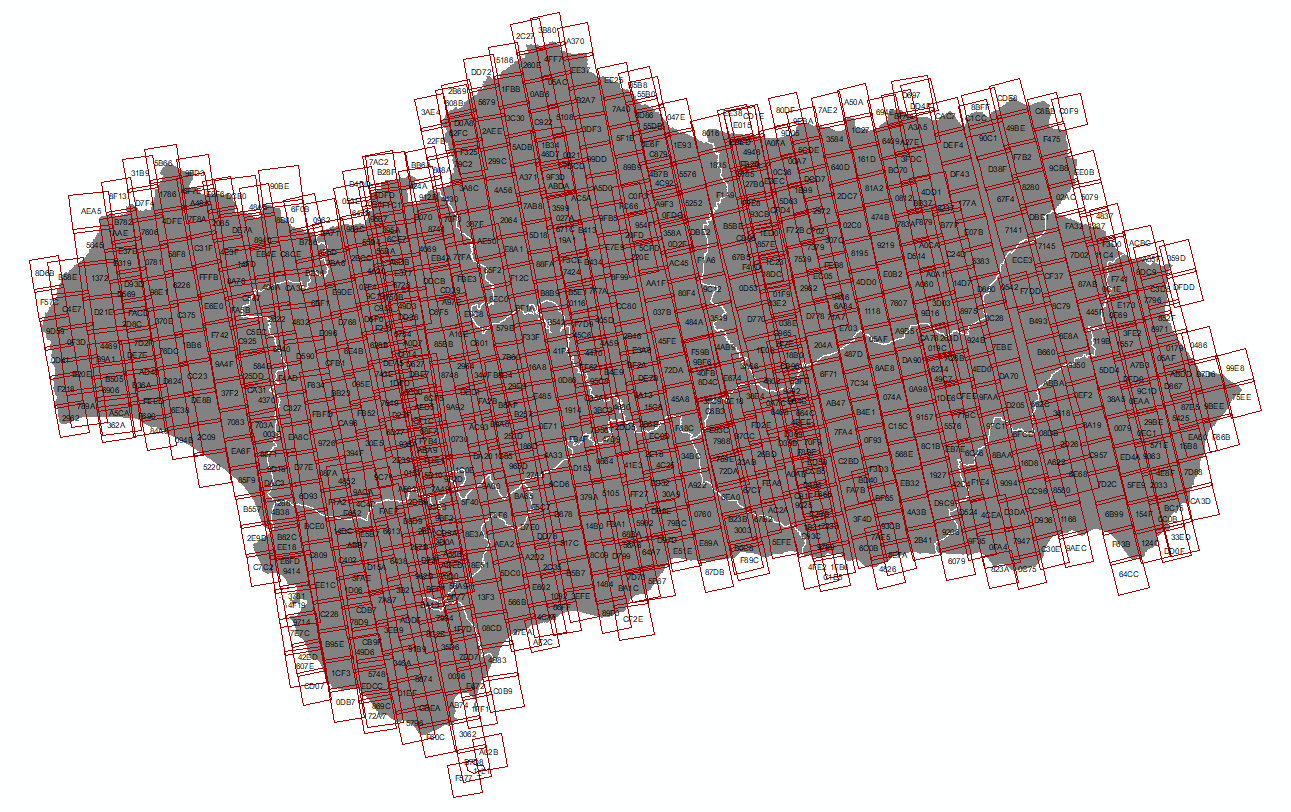 Ampliar imagen: distribución de cuadrículas que marcan el espacio que cubre cada imagen del Geosat2-2021 en el mapa de Andalucía