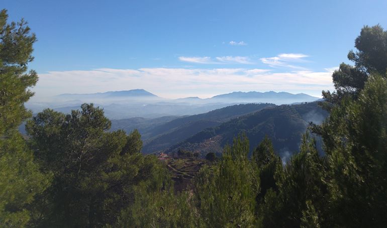 Ampliar imagen: vista panorámica de un paisaje de montaña