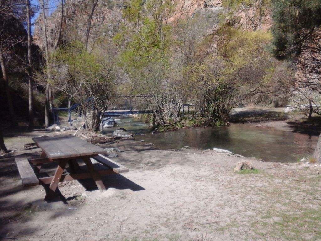RÍO DÍLAR