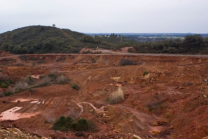 Estudios y análisis de riesgos en suelos contaminados