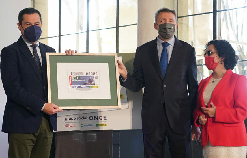 Juanma Moreno asistió a la presentación del cupón de la ONCE con motivo del Día de Andalucía.